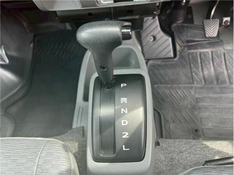 MINICAB VAN