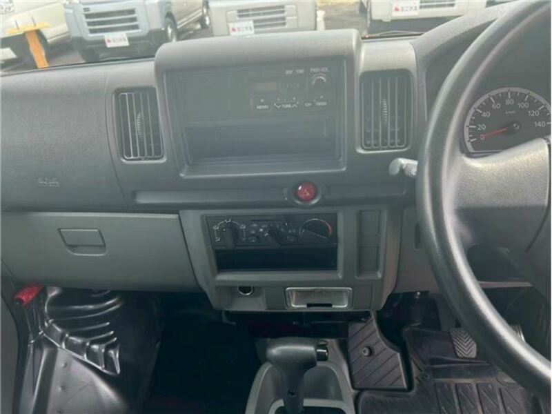 MINICAB VAN