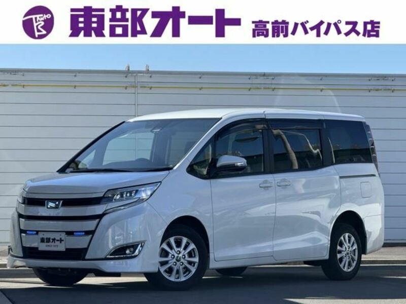 TOYOTA　NOAH