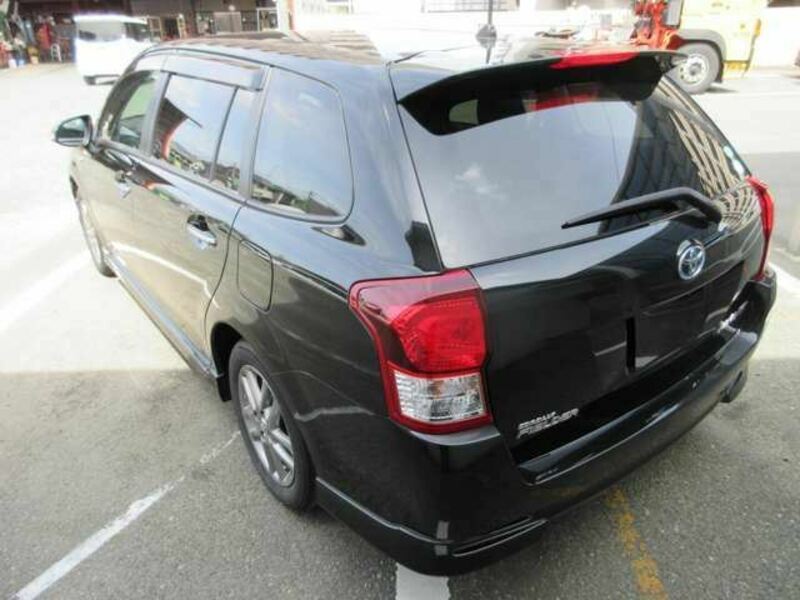 COROLLA FIELDER