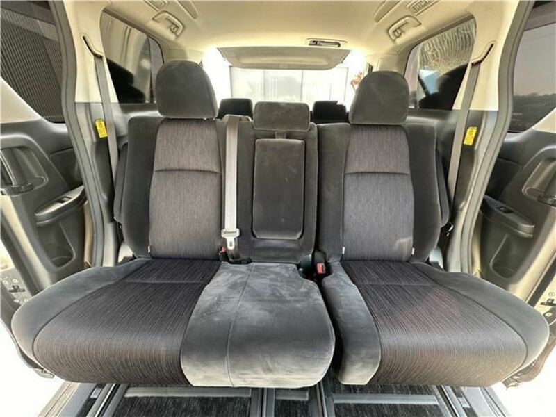 VELLFIRE-20