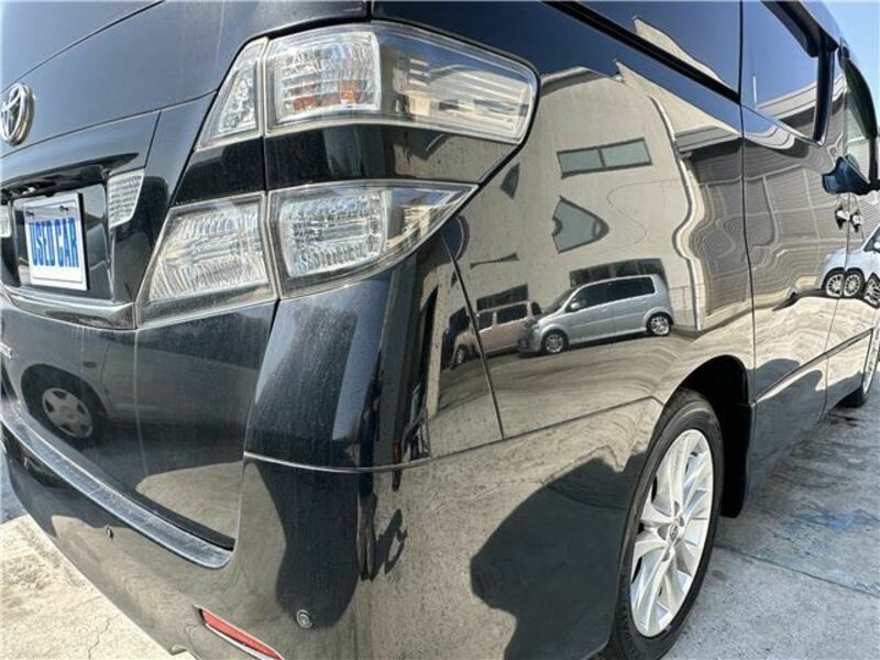 VELLFIRE-38