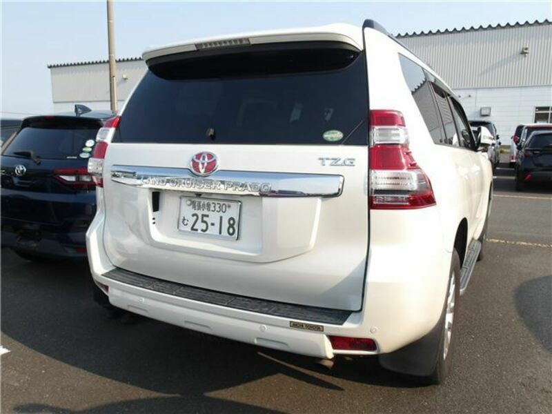 LAND CRUISER PRADO-1