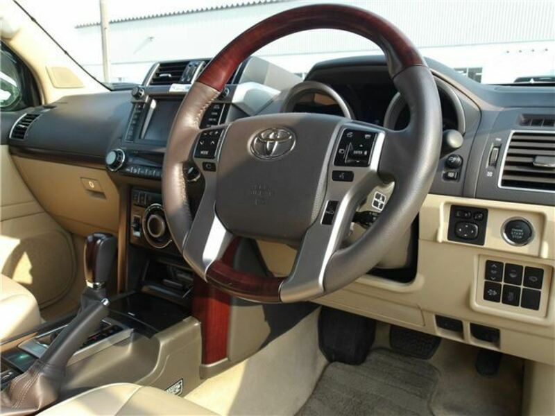 LAND CRUISER PRADO-4
