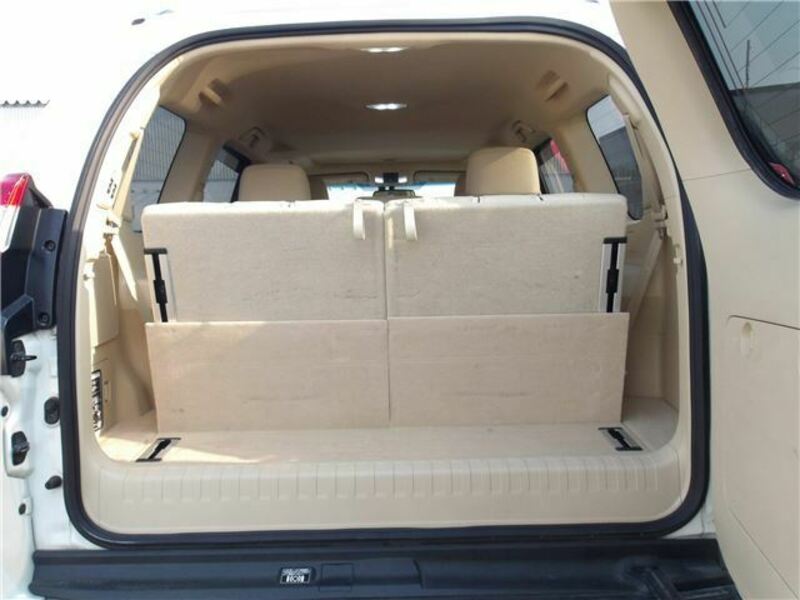 LAND CRUISER PRADO-7