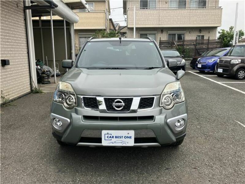 X-TRAIL
