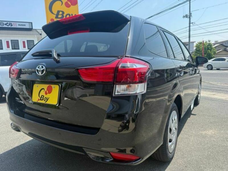 COROLLA FIELDER