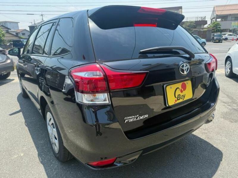 COROLLA FIELDER