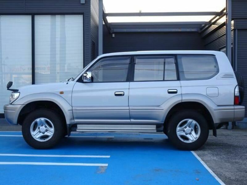 LAND CRUISER PRADO-1