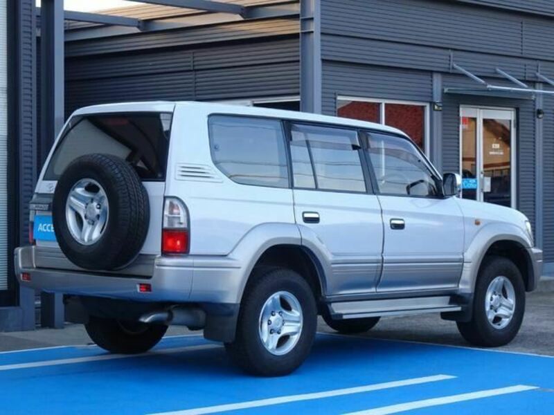 LAND CRUISER PRADO-4