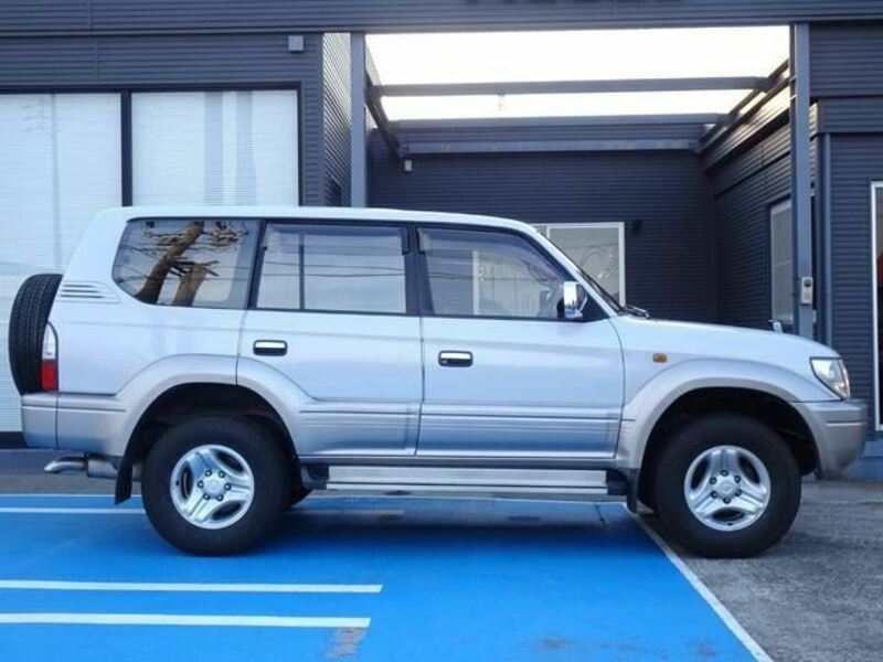 LAND CRUISER PRADO-5