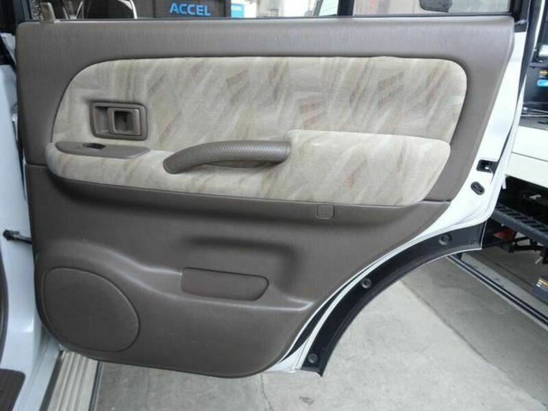 LAND CRUISER PRADO-22