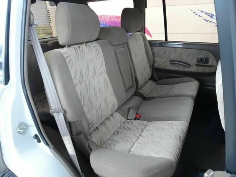 LAND CRUISER PRADO-24