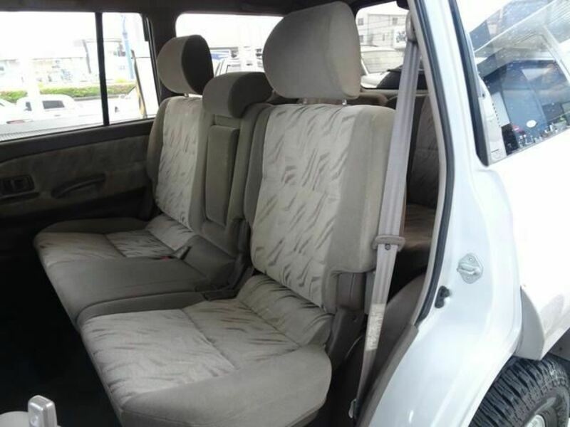 LAND CRUISER PRADO-26