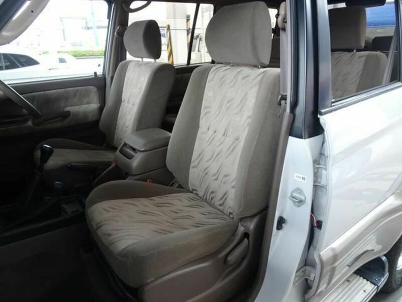LAND CRUISER PRADO-29