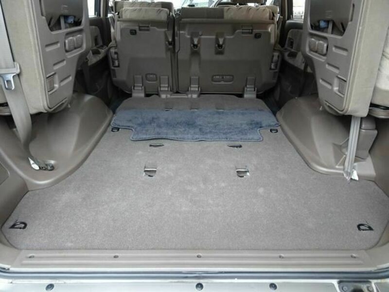 LAND CRUISER PRADO-36