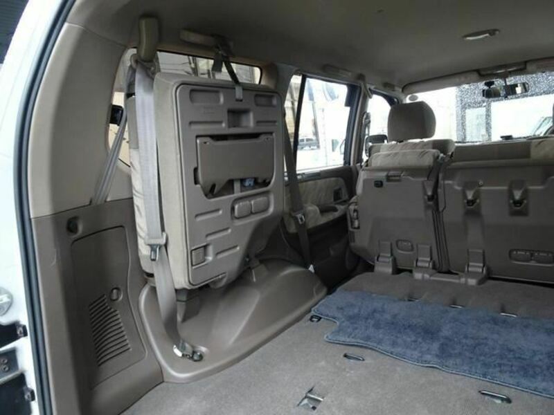 LAND CRUISER PRADO-37