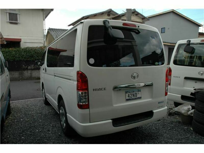 HIACE-4