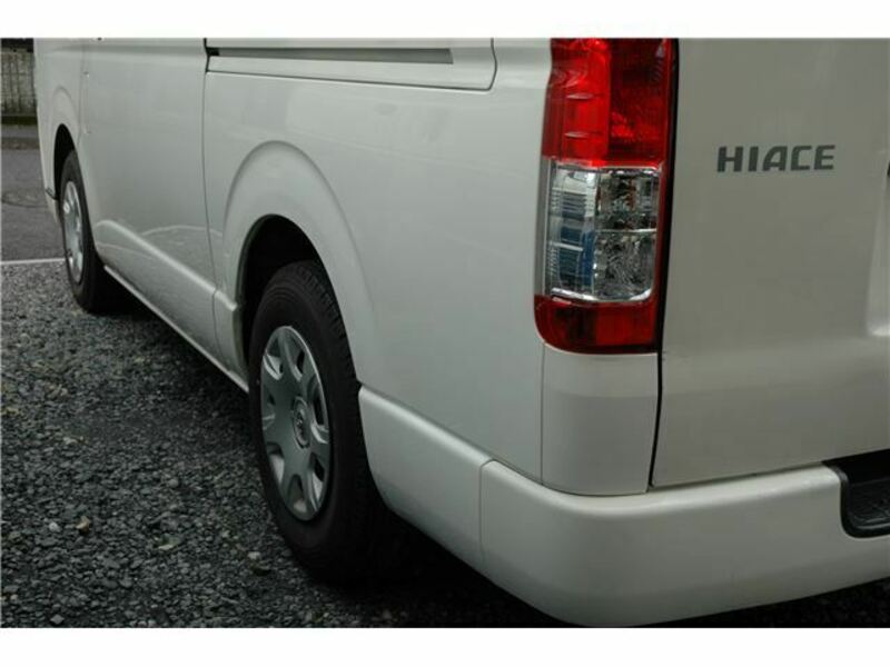 HIACE-10