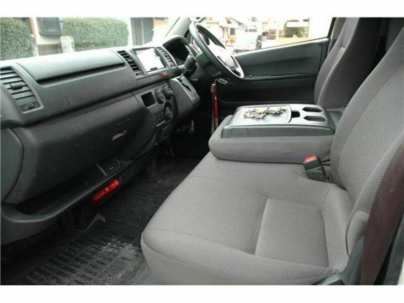 HIACE-16