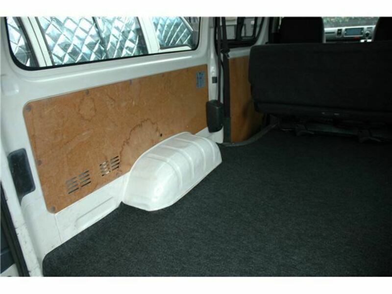 HIACE-21