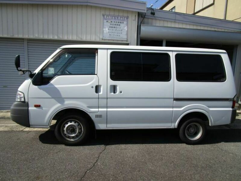 BONGO VAN-1