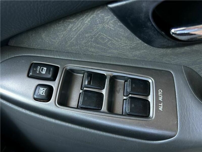 LAND CRUISER PRADO-11
