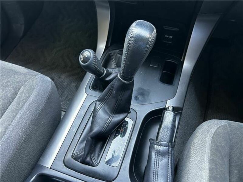 LAND CRUISER PRADO-17
