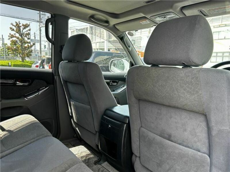 LAND CRUISER PRADO-23