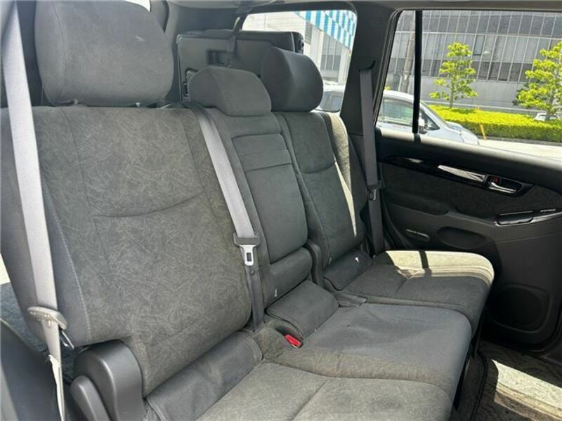 LAND CRUISER PRADO-24