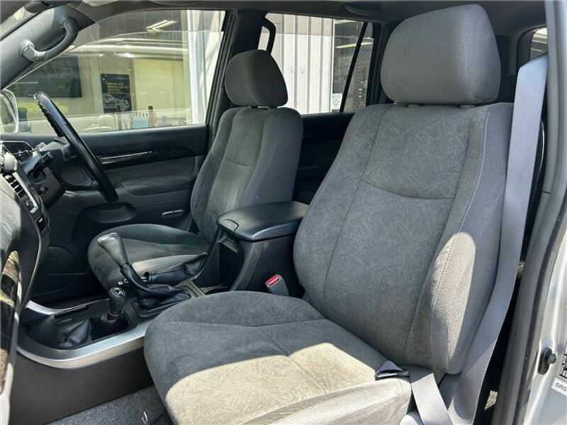 LAND CRUISER PRADO-30