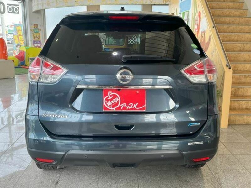 X-TRAIL