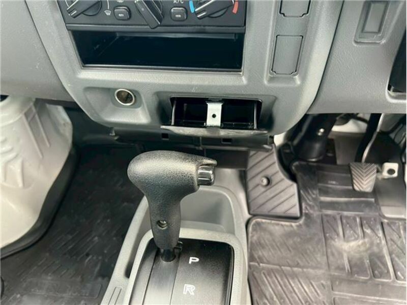 MINICAB VAN-11
