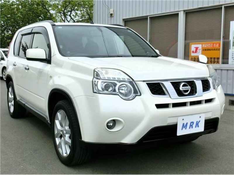 X-TRAIL-0