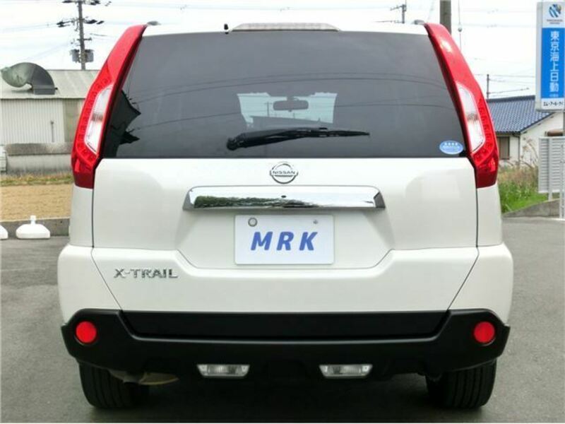 X-TRAIL
