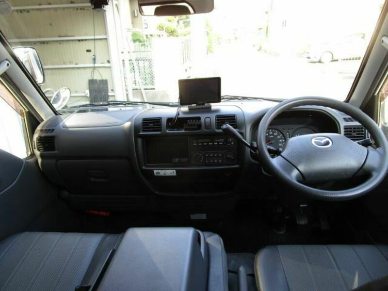 BONGO VAN