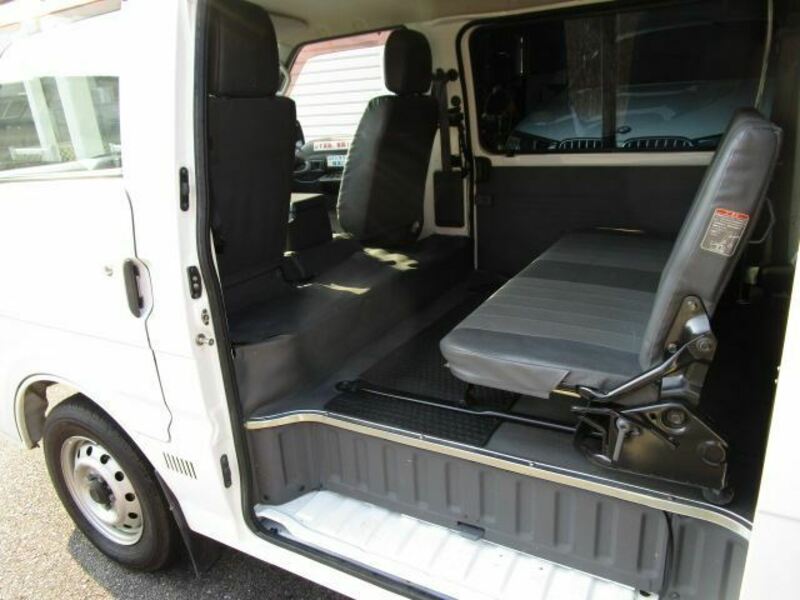 BONGO VAN
