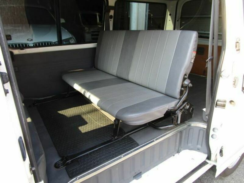 BONGO VAN