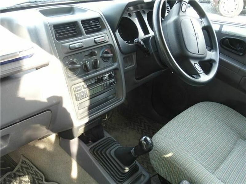 PAJERO JR