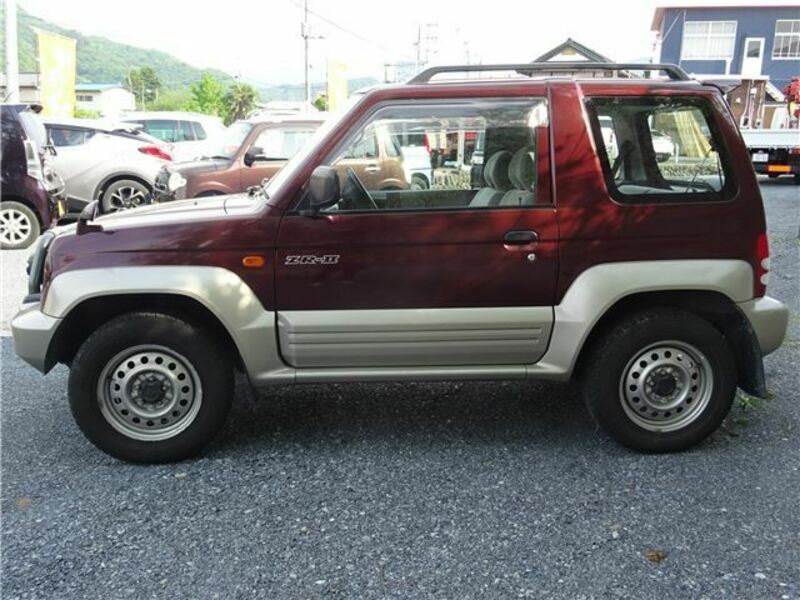 PAJERO JR