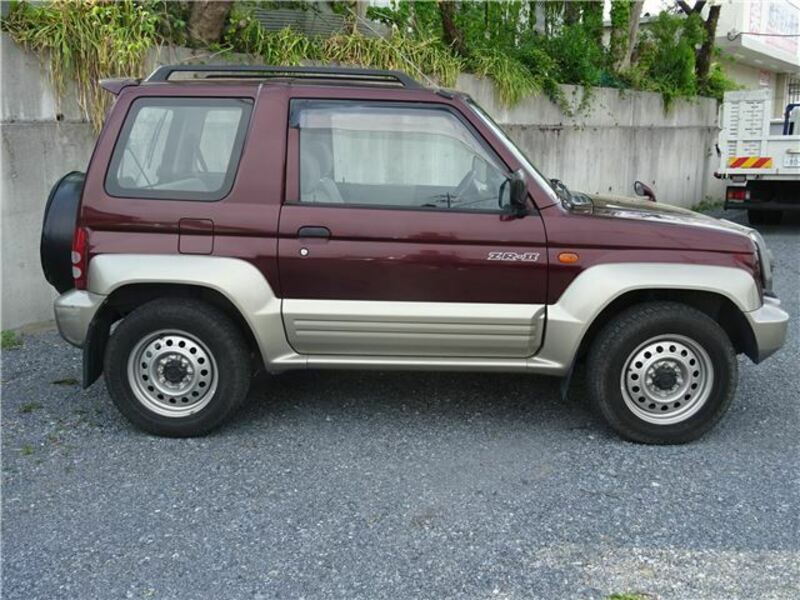 PAJERO JR