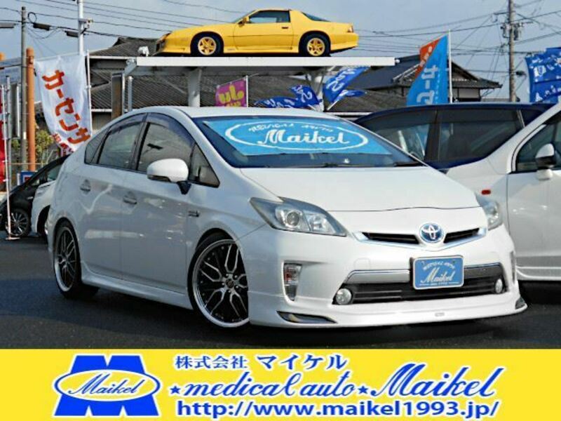 TOYOTA　PRIUS PHV