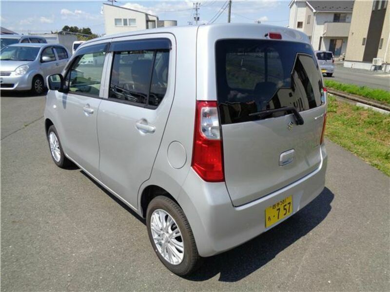 WAGON R