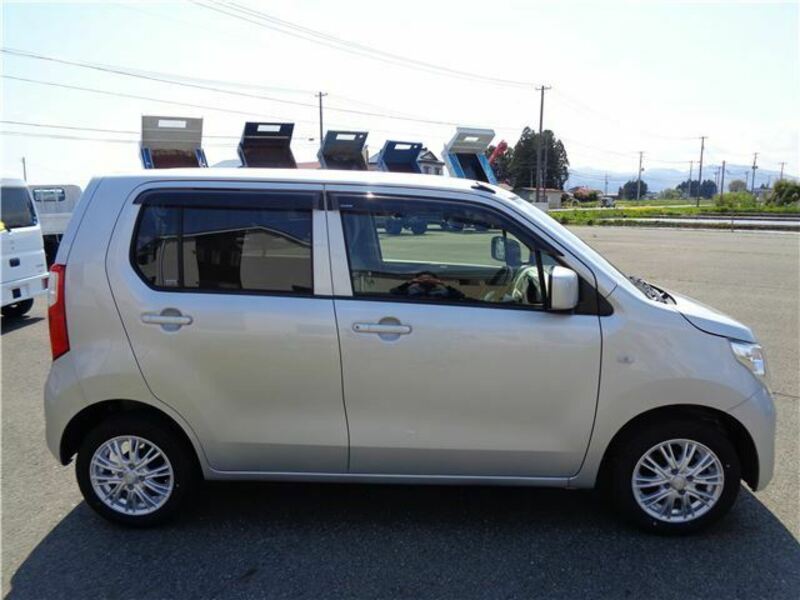 WAGON R