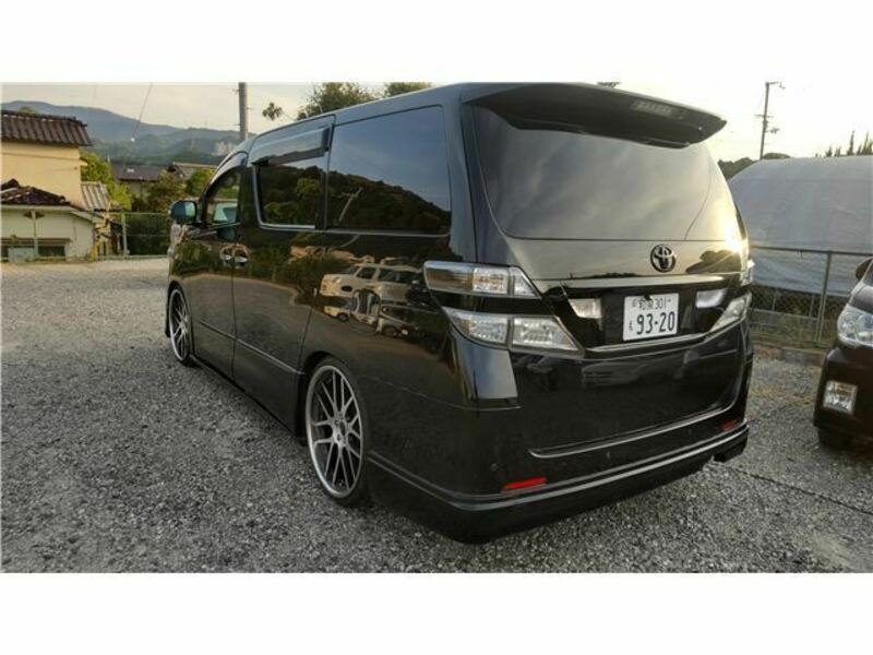 VELLFIRE-2