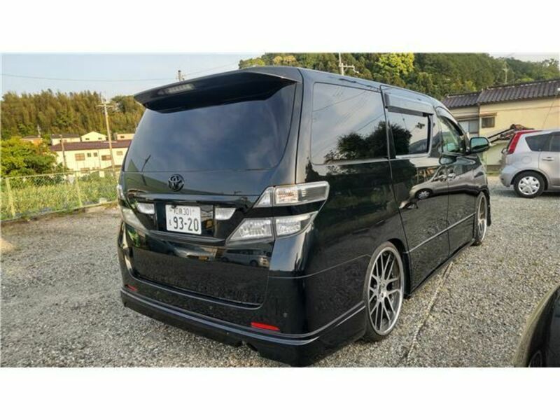 VELLFIRE-3