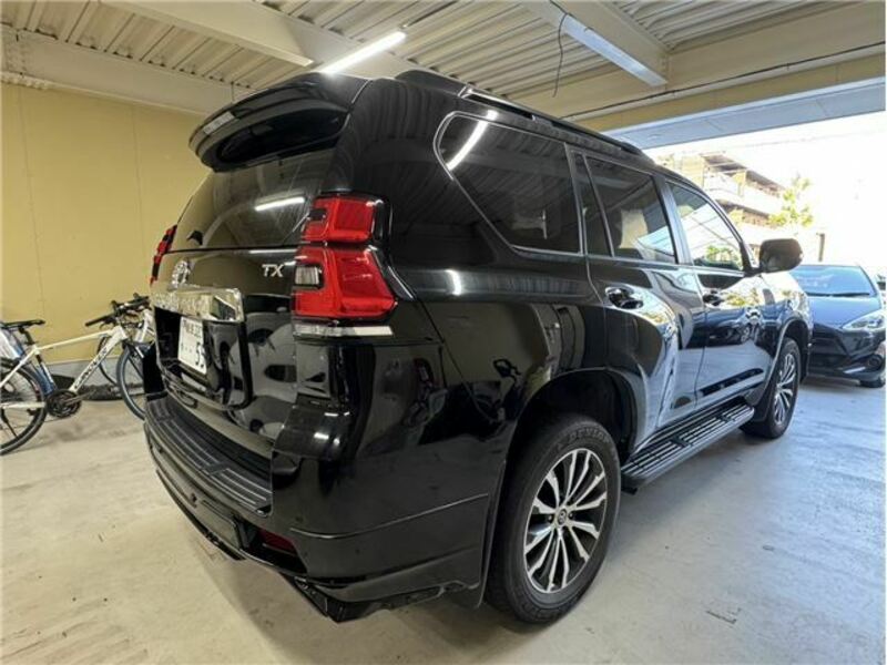 LAND CRUISER PRADO-1