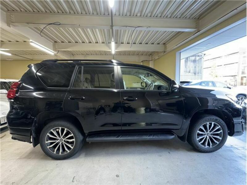 LAND CRUISER PRADO-6