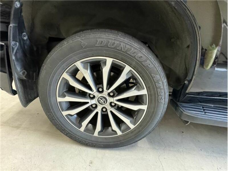 LAND CRUISER PRADO-11