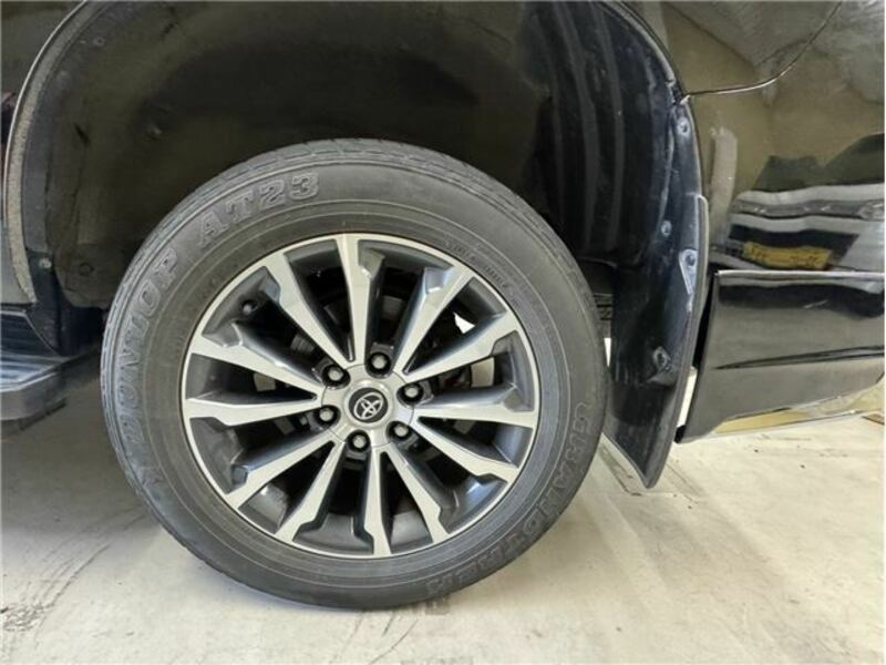 LAND CRUISER PRADO-12
